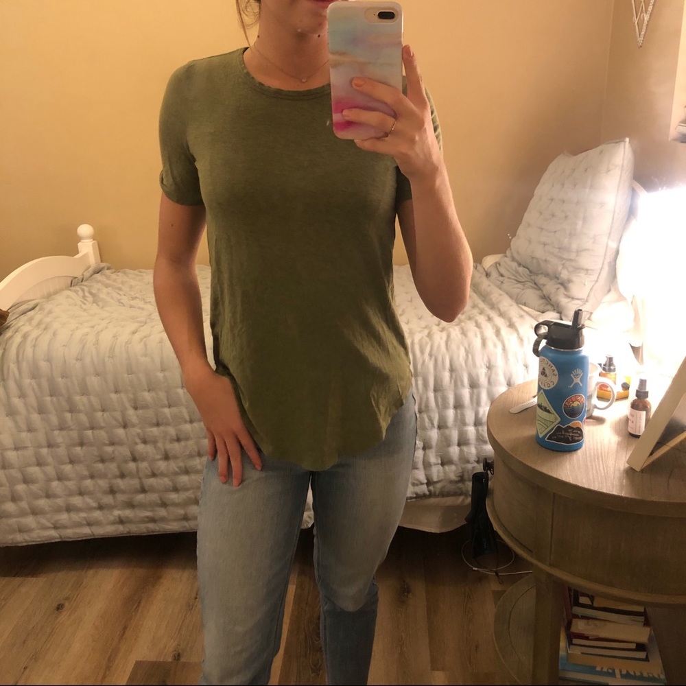 lululemon workout t-shirt